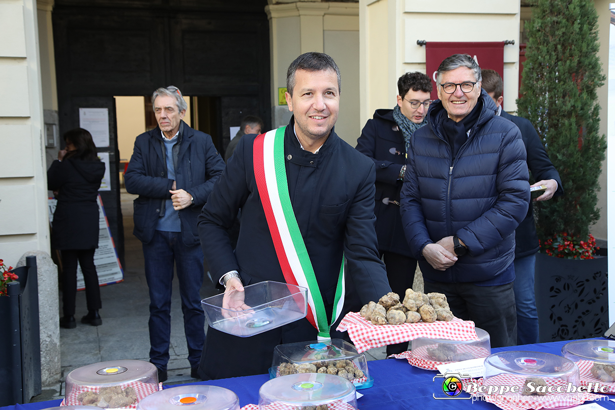 VBS_7082 - Fiera dei Santi - 12.ma Fiera Nazionale del Tartufo.jpg